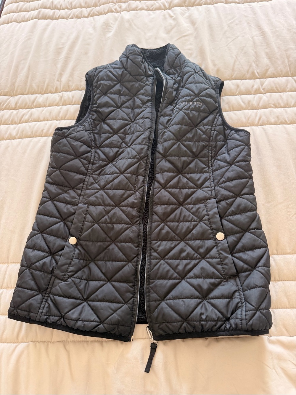 Free Country Black Quilted Sleeveless Vest